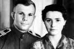 Yury Gagarin, junior sergeant of the Orenburg Air Force School, and his wife Valentina Gagarina
