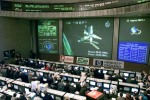 Российская космическая  станция "Мир" сведена с орбиты и затоплена в Тихом океане 23 марта 2001 г. после 15 лет работы в космосе
