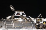 Астронавт ЕКА, бортинженер 26-й экспедиции Паоло Несполи (Италия) в окне купола Международной космической станции 2 января 2011